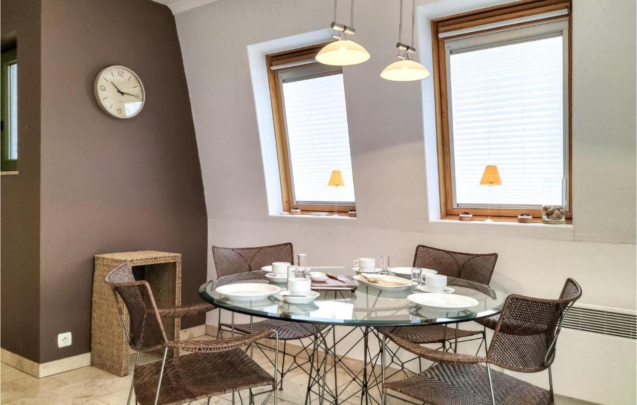 Nice Apartment In Bredene With Kitchen Extérieur photo