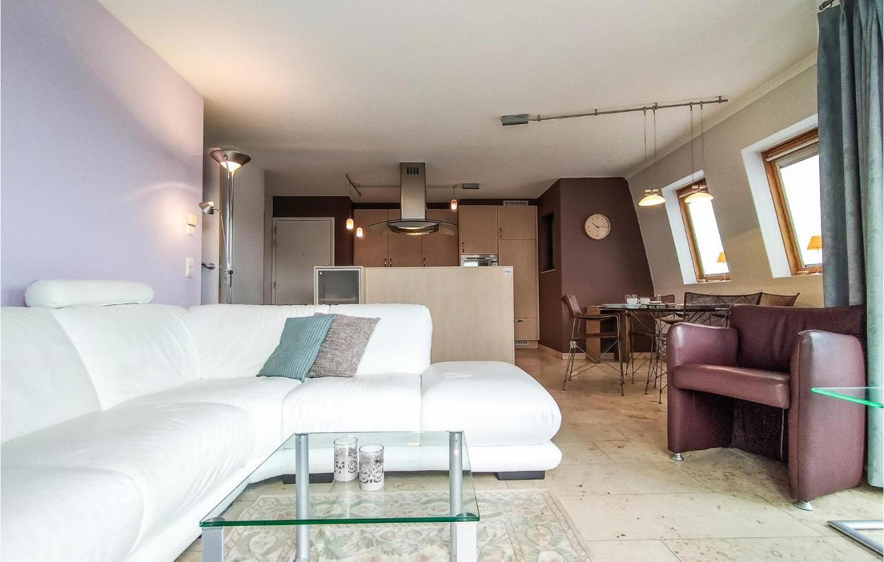 Nice Apartment In Bredene With Kitchen Extérieur photo